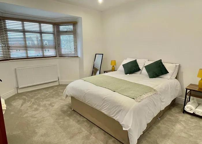 Luxurious Holiday Home Bolton